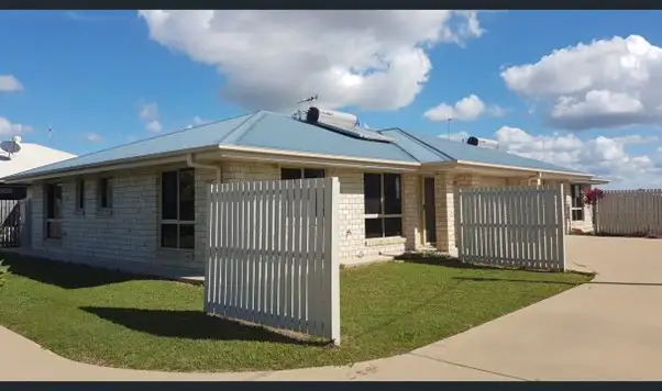 1 & 2/33 Loeskow Street, Bundaberg North QLD 4670
