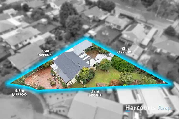 14 conferta Crescent, Doveton VIC 3177