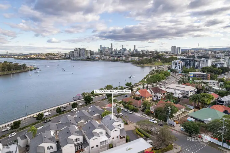 5/7 Toorak Road, Hamilton QLD 4007