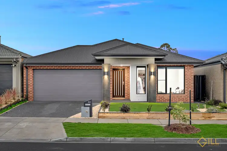 44 Stringer Avenue, Cranbourne VIC 3977