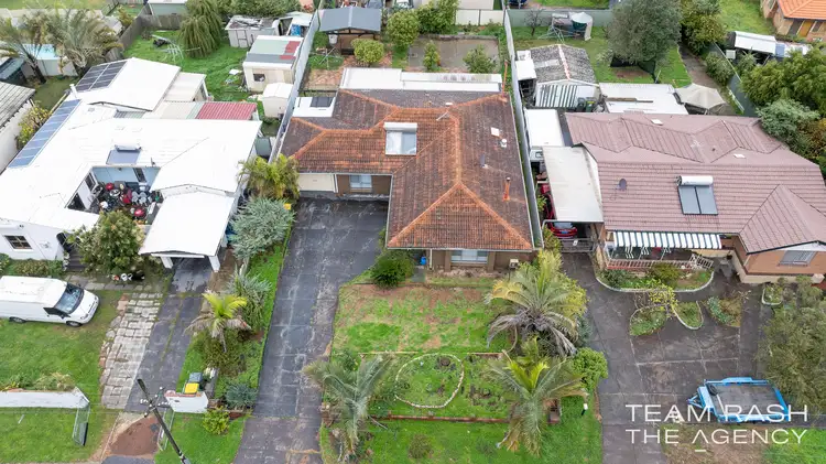 Second view of Homely house listing, 35 Nye Way, Orelia WA 6167