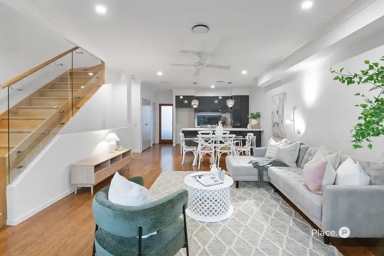 9/51 Railway Parade, Norman Park QLD 4170