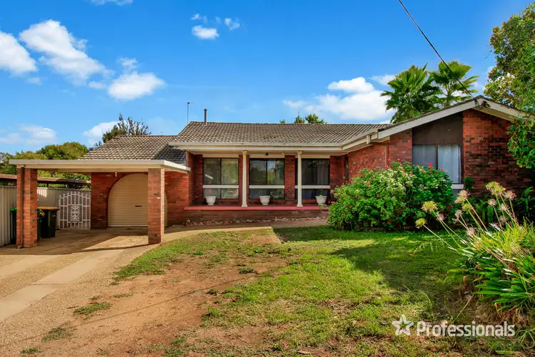 15 Ries Crescent, Tolland NSW 2650