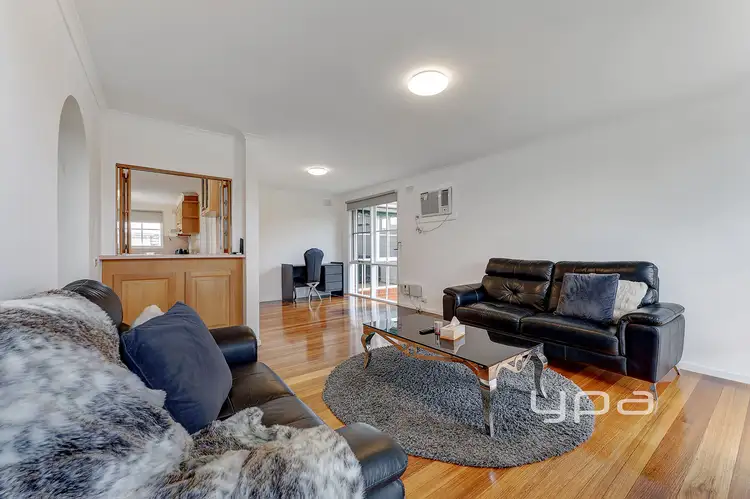 Third view of Homely house listing, 6 Elvin Close, Gladstone Park VIC 3043