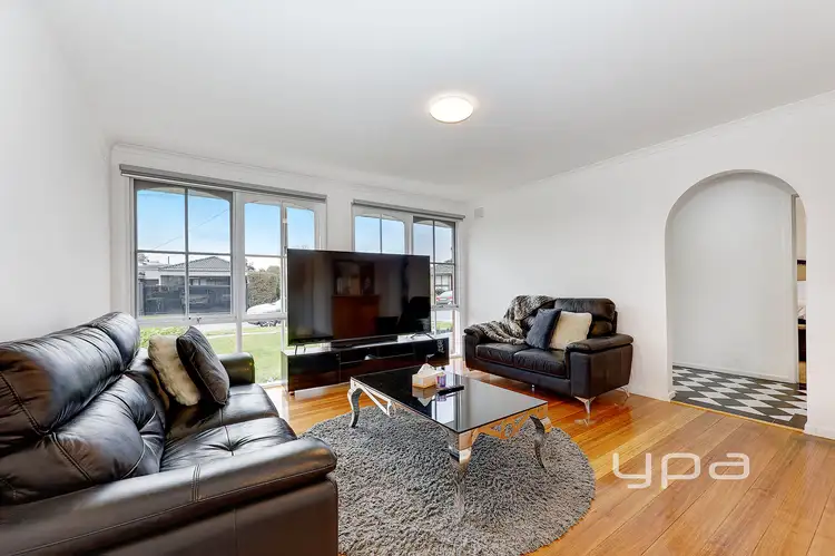 Fourth view of Homely house listing, 6 Elvin Close, Gladstone Park VIC 3043