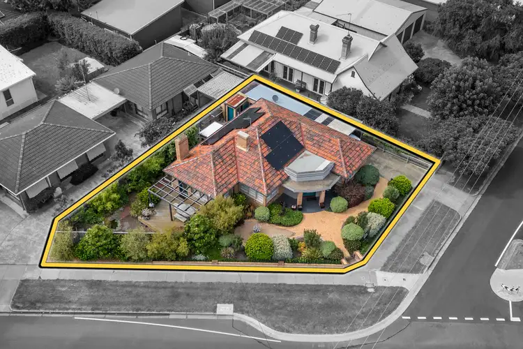 16 Bulmer Street, Lakes Entrance VIC 3909