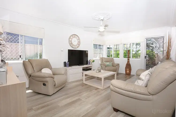 Fourth view of Homely semi-detached listing, 2/5 Cassia Street, Runaway Bay QLD 4216
