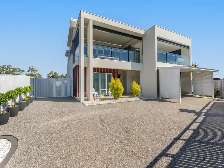 294 Esplanade, Pialba QLD 4655