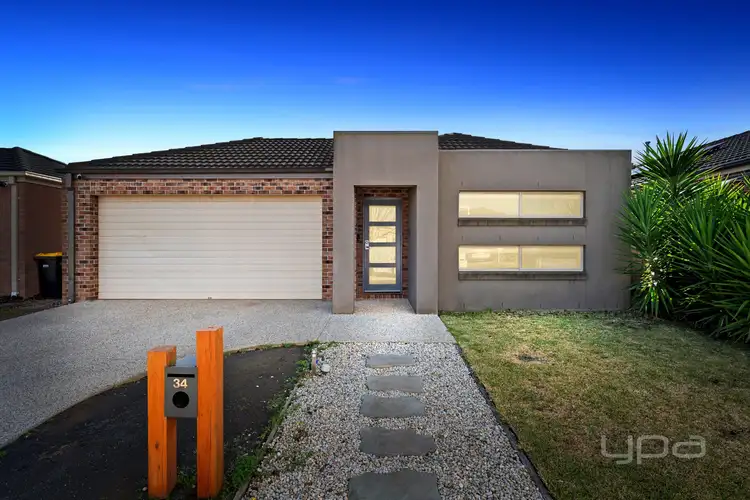 34 Wakefields Drive, Brookfield VIC 3338