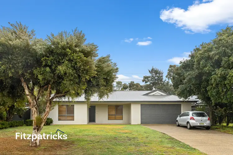 10 Adjin Street, Mount Austin NSW 2650