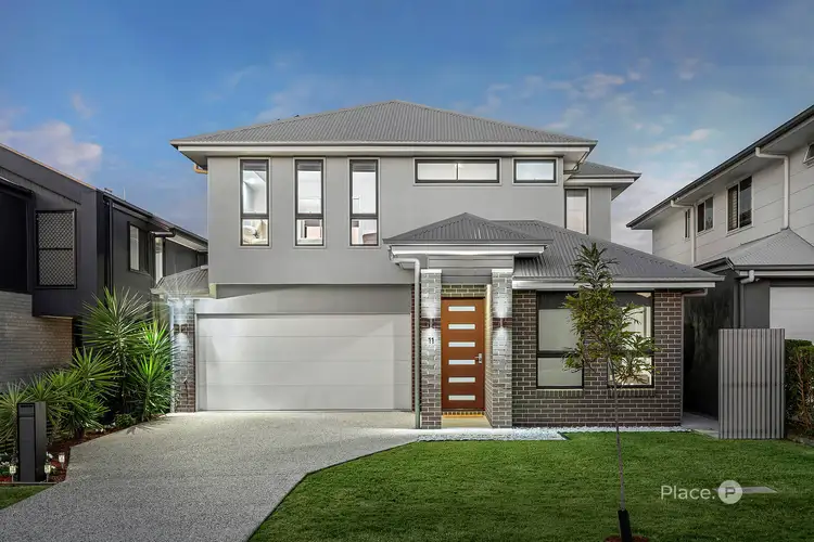 11 Ladbroke Street, Wakerley QLD 4154