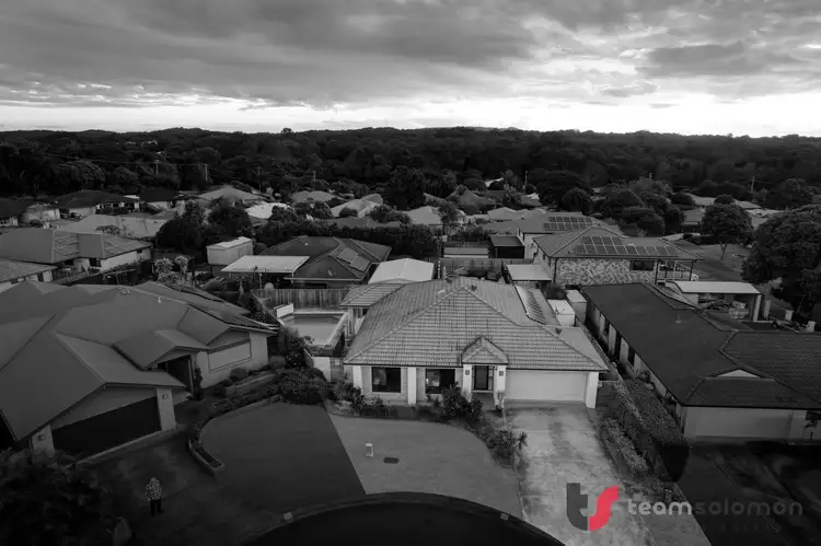 17 Horizon Place, Redland Bay QLD 4165