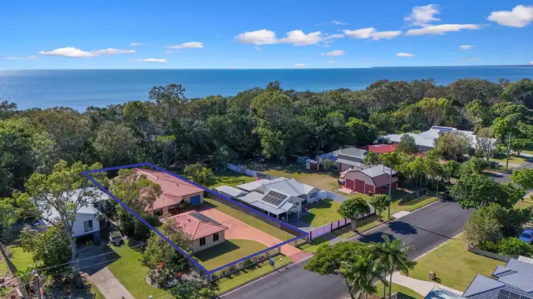 162 Kingfisher Parade, Toogoom QLD 4655