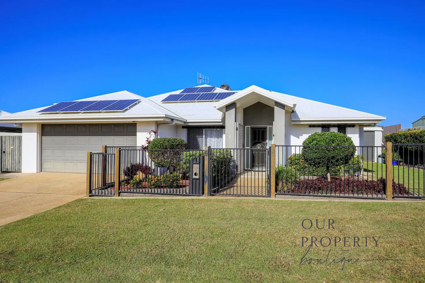 Main view of Homely house listing, 7 Belmonte Drive, Coral Cove QLD 4670