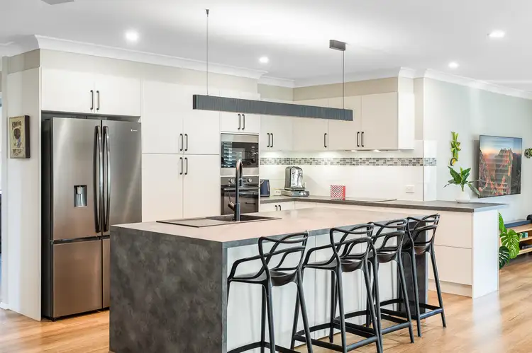 Fifth view of Homely house listing, 3 Canaipa Court, Rothwell QLD 4022