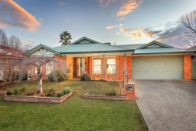 9 Jarrah Court, East Albury NSW 2640