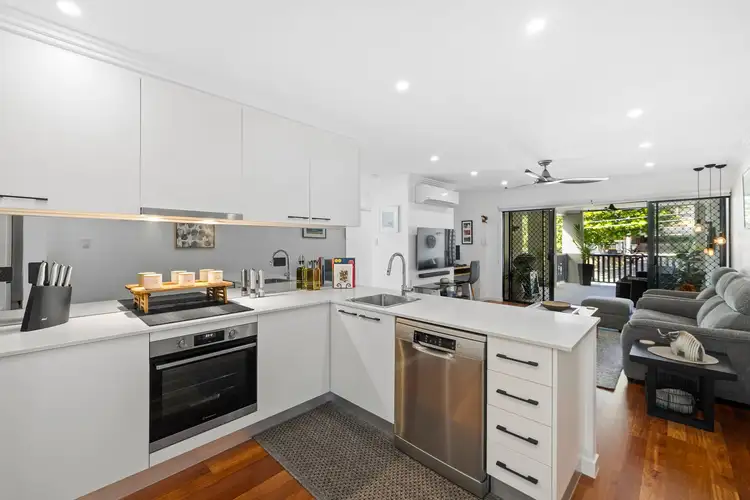 4/42 Harold Street, Holland Park QLD 4121