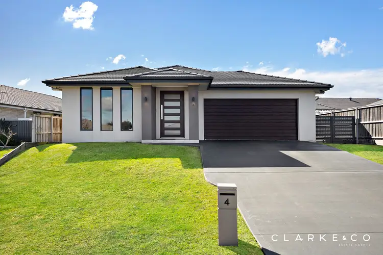 4 Pinchtail Street, Chisholm NSW 2322