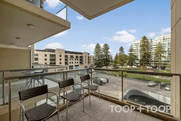 16 Holdfast Promenade