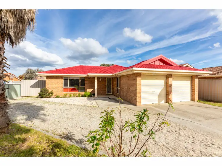 15 Condon Place, Lavington NSW 2641
