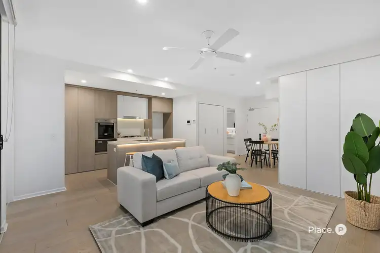 1103/123 Cavendish Road, Coorparoo QLD 4151