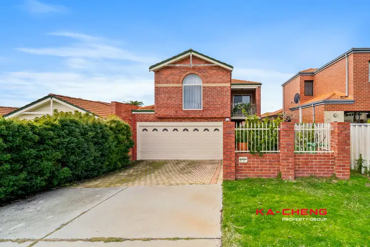 3/2 Candy Street, Morley WA 6062
