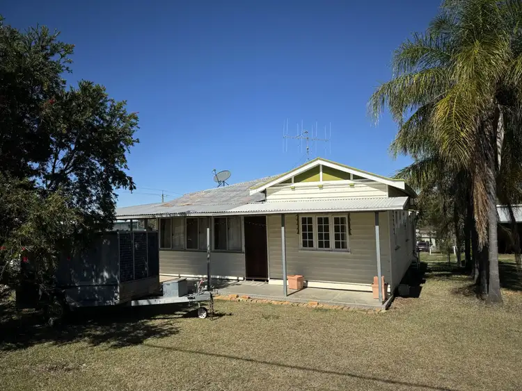 86 Newton Street, Monto QLD 4630