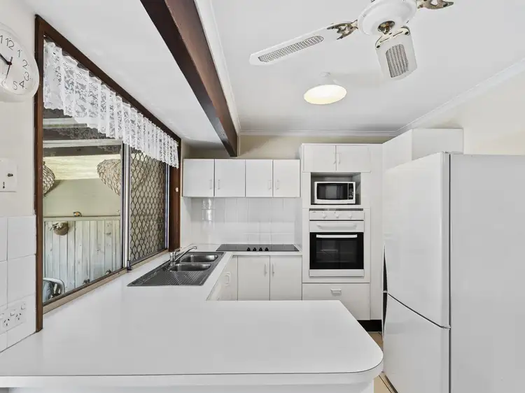 Sixth view of Homely villa listing, 5/32-42 Mildura Drive, Helensvale QLD 4212
