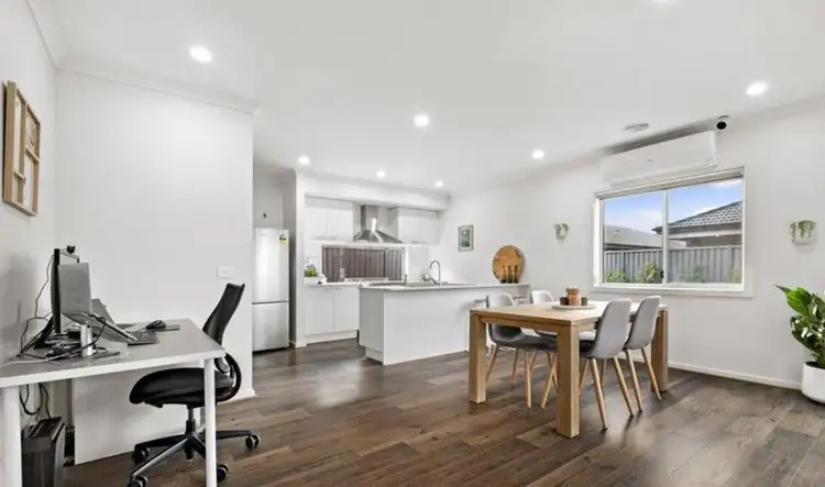 Fifth view of Homely house listing, 90 Verdale Drive, Alfredton VIC 3350