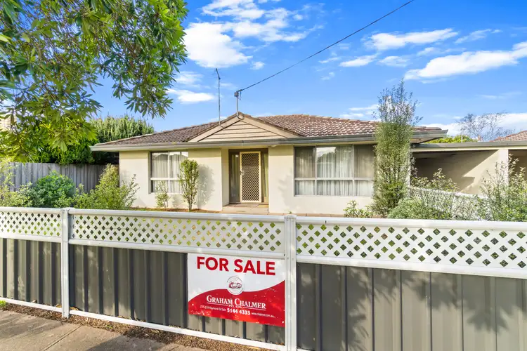 2/2 Weir Street, Sale VIC 3850