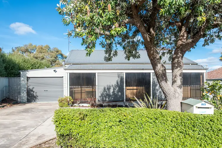 Main view of Homely unit listing, 1/3 Stewart Street, Hamilton VIC 3300
