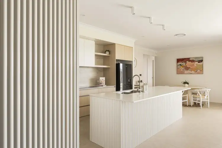 Second view of Homely house listing, 2 O'Neill Circuit, Kearneys Spring QLD 4350