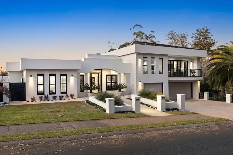 Second view of Homely house listing, 2 Caithness Court, Middle Ridge QLD 4350
