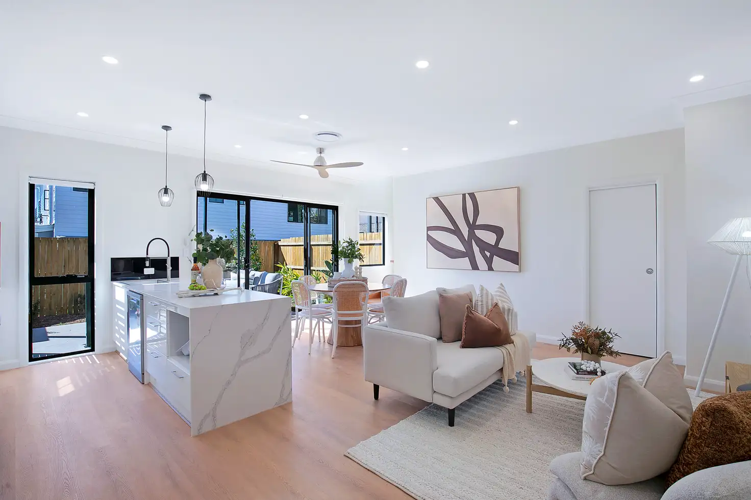 Main view of Homely townhouse listing, 4/24 Loreburn Street, Mount Gravatt QLD 4122