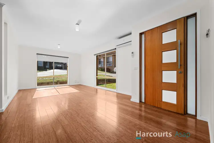 Fourth view of Homely unit listing, 1/116 John Fawkner Drive, Endeavour Hills VIC 3802