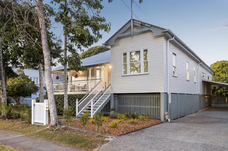 24 Kate Street, Shorncliffe QLD 4017