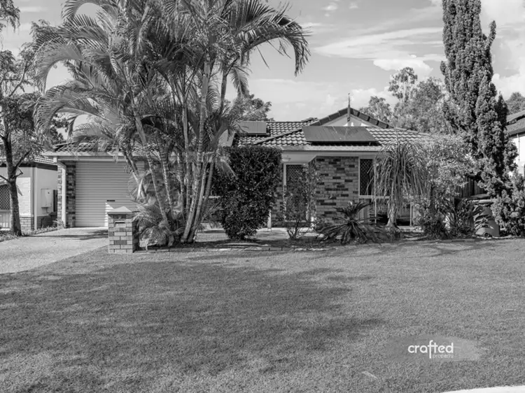 8 Merganser Place, Forest Lake QLD 4078