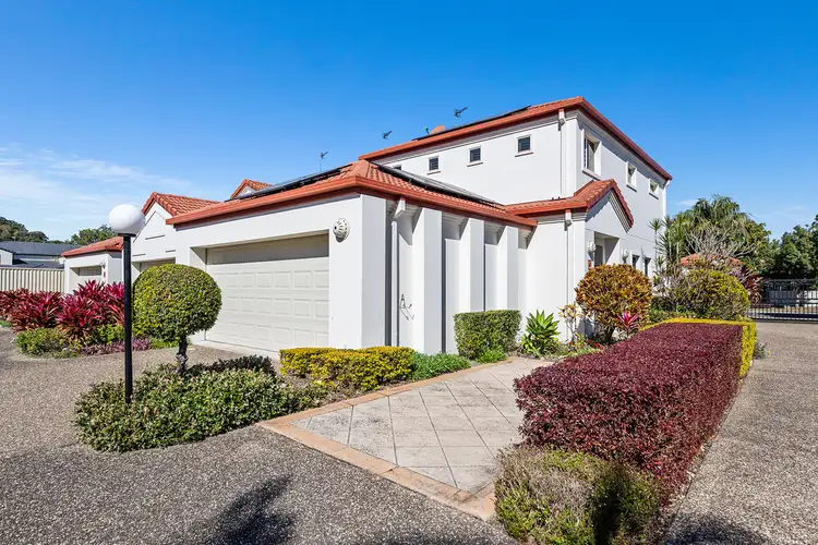 21 Beachcomber Court
