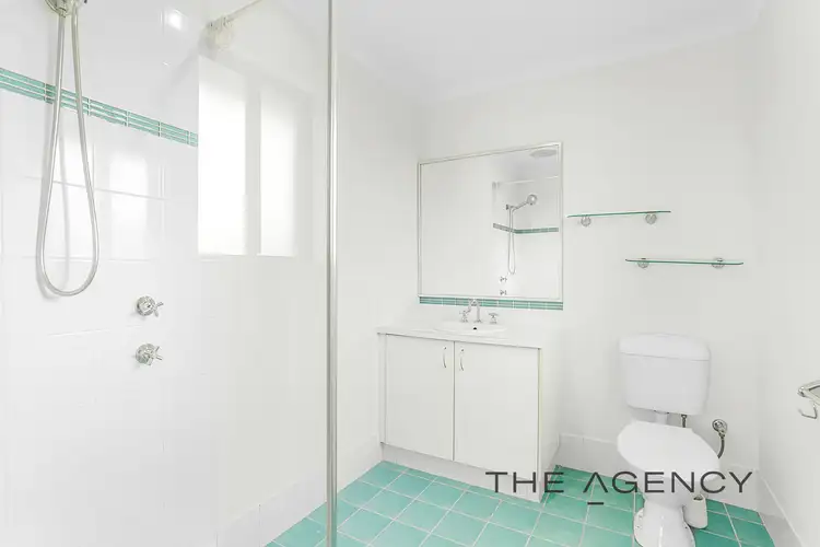 Sixth view of Homely house listing, 2 Taunton Mews, Leda WA 6170