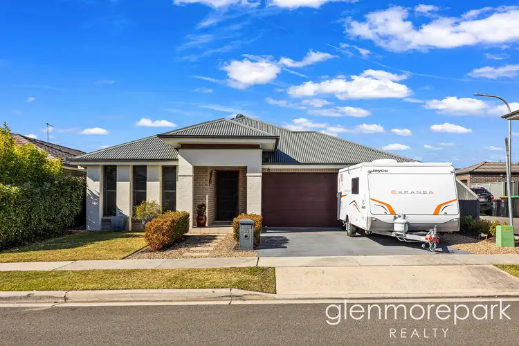 22 Risus Avenue, Glenmore Park NSW 2745