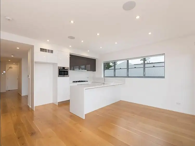 Main view of Homely apartment listing, 5/52 Rialto Street, Coorparoo QLD 4151