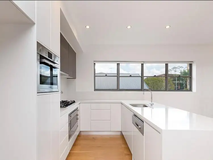 Fourth view of Homely apartment listing, 5/52 Rialto Street, Coorparoo QLD 4151