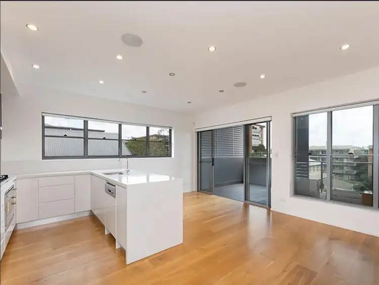 Fifth view of Homely apartment listing, 5/52 Rialto Street, Coorparoo QLD 4151