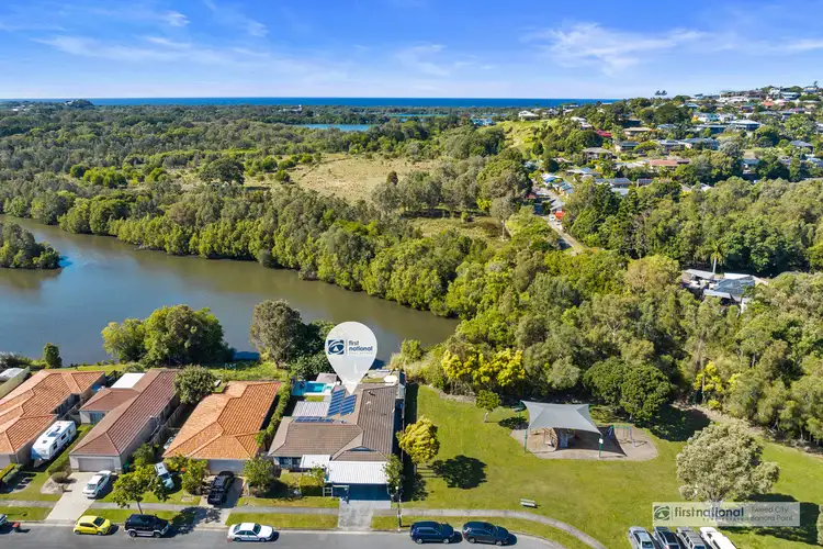 33 Trigonie Drive, Tweed Heads South NSW 2486