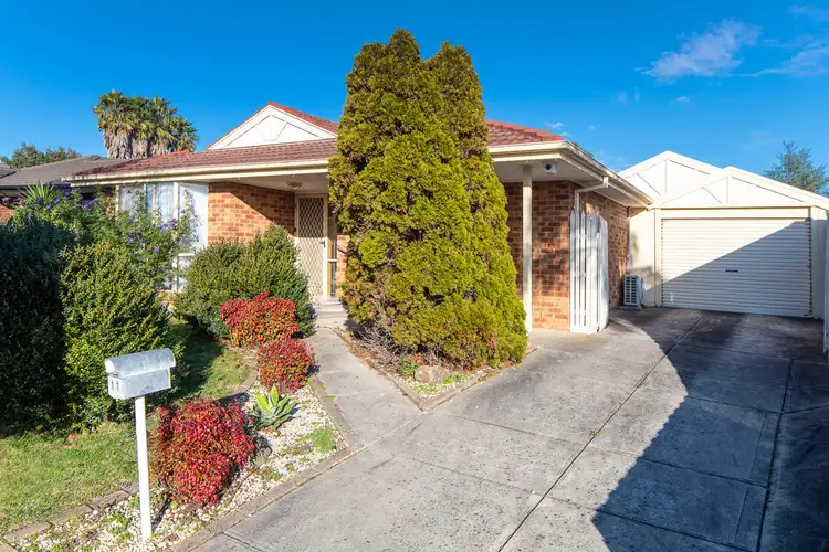 11 Lindas Way, Carrum Downs VIC 3201