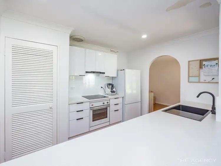 Fourth view of Homely house listing, 6 Panjada Place, Heathridge WA 6027