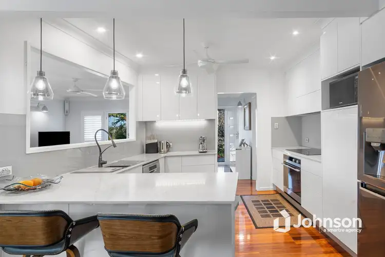 10 Bonniebrae Street, Wynnum West QLD 4178