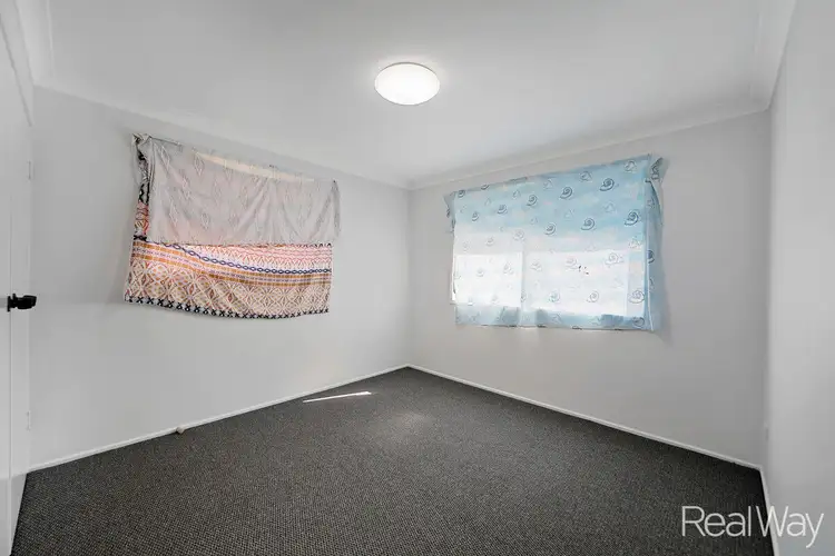 Fifth view of Homely semi-detached listing, 10 Searle Street, Thabeban QLD 4670