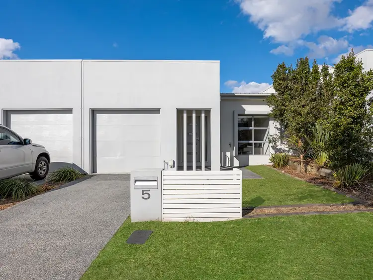 5 Waterfern Way, Ripley QLD 4306