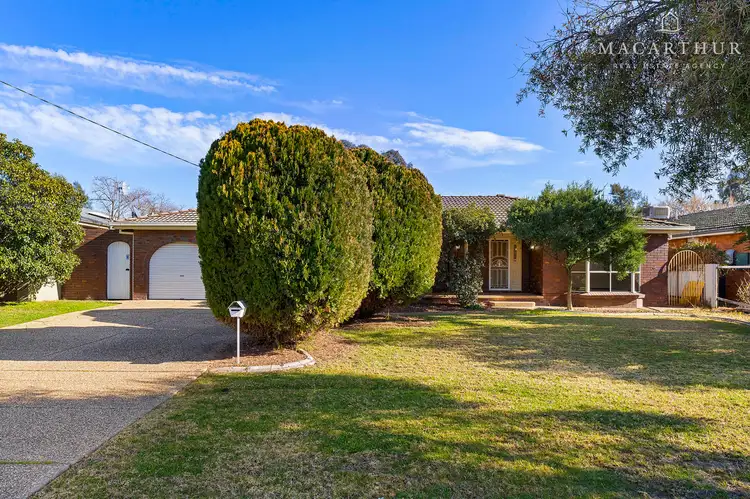 97 Dalkeith Avenue, Lake Albert NSW 2650